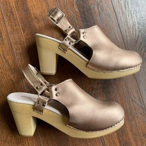 Jeffrey Campbell el Camino rose gold clogs